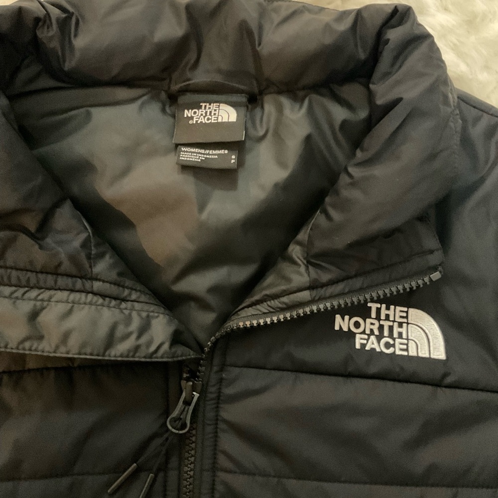 The North Face Black Puffer Jacket with Hybrid Design - Picture 3 of 3